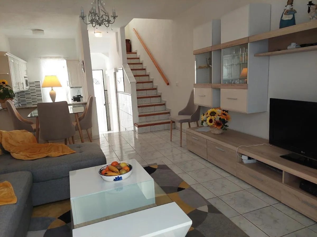 Jacuzzi House Sunflower Costa Del Silencio Holiday home